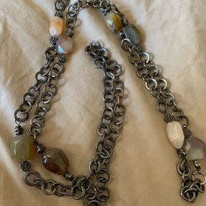 Gorgeous chain and crystal necklace